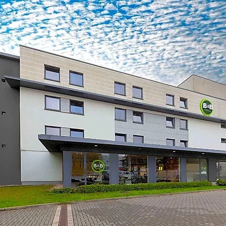 Essen-city Hotell 3*